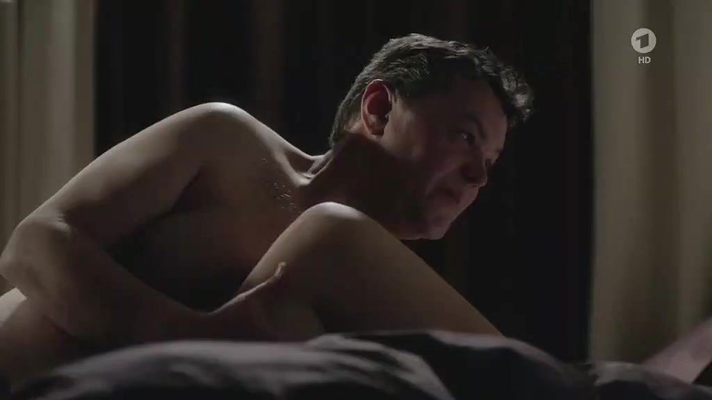 anna schafer – zielfahnder flucht in die karpaten