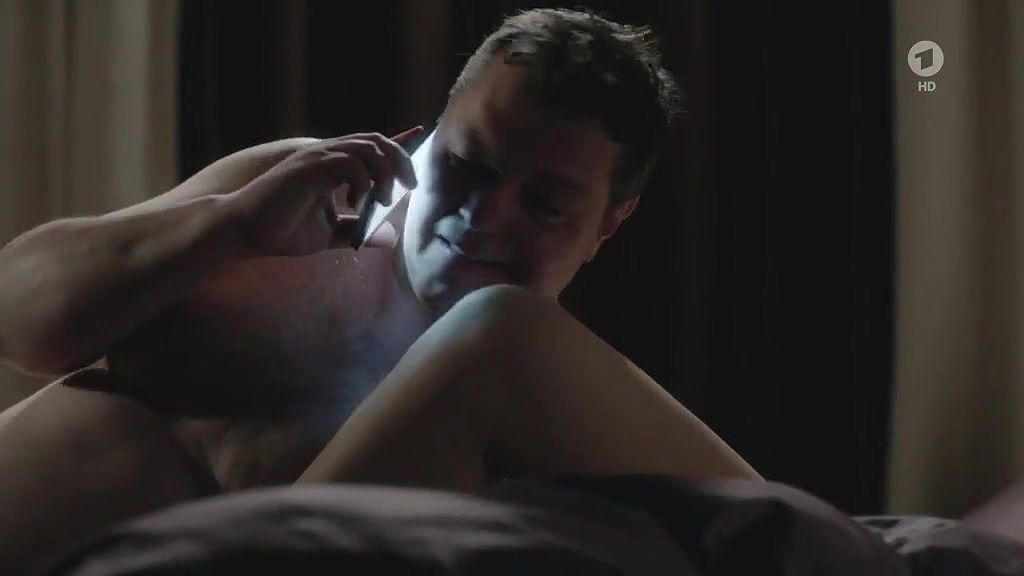 anna schafer – zielfahnder flucht in die karpaten