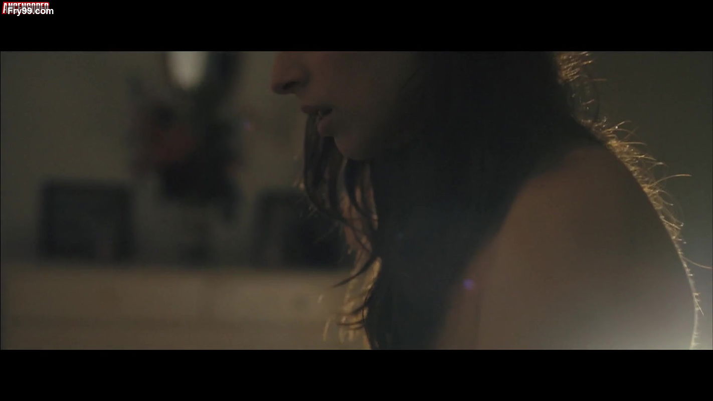 Anna Sigalevitch – sit roll over play dead