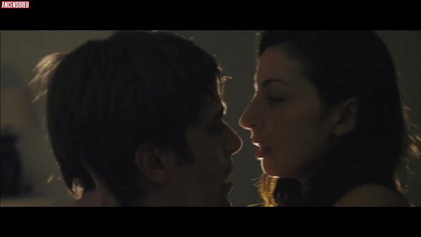 Anna Sigalevitch – sit roll over play dead