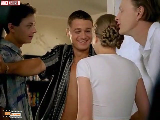 Anna Sinyakina – The Rifleman of the Voroshilov Regiment