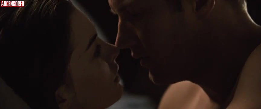 Anne Hathaway – passengers 2