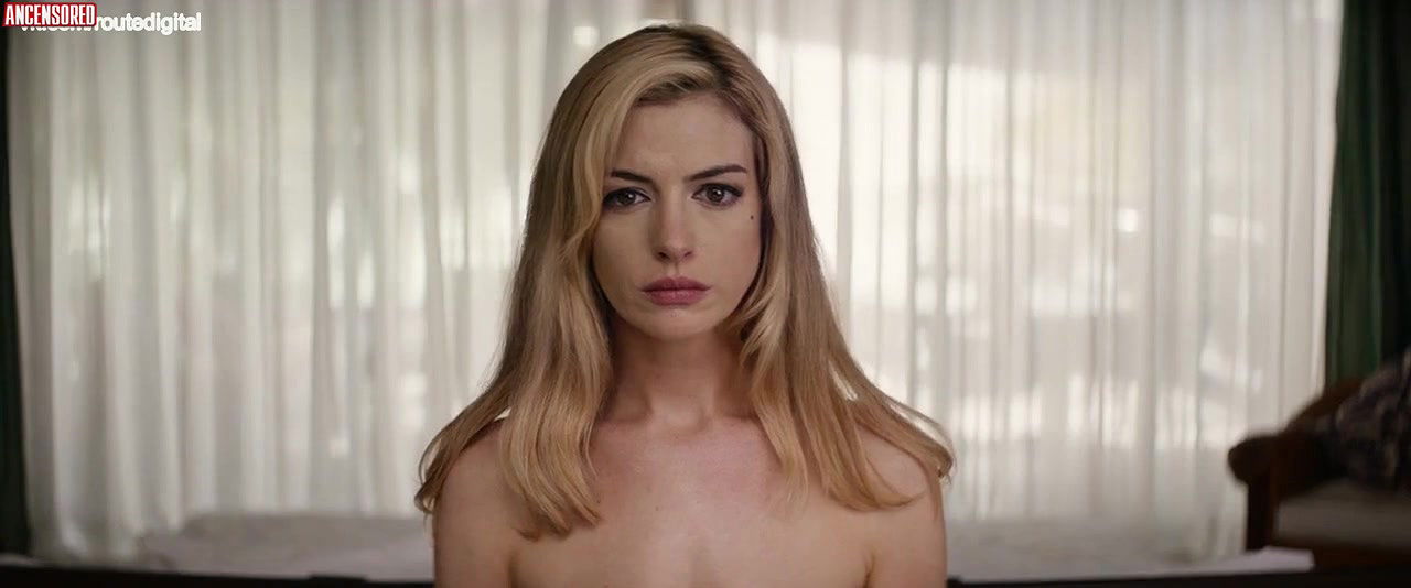 Anne Hathaway – serenity 2