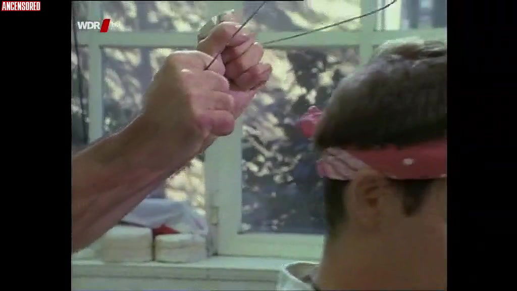 Anne Kasprik – Tator