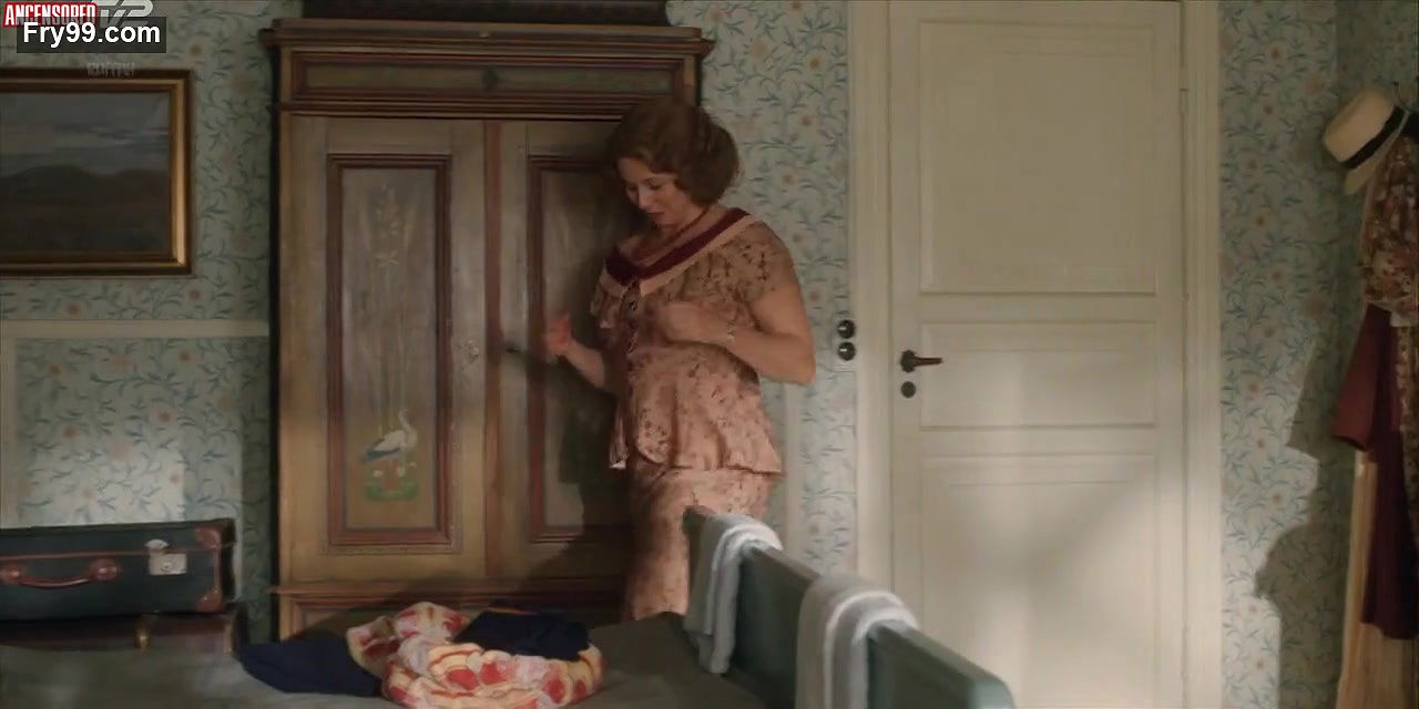 Anne Louise Hassing – Badehotellet