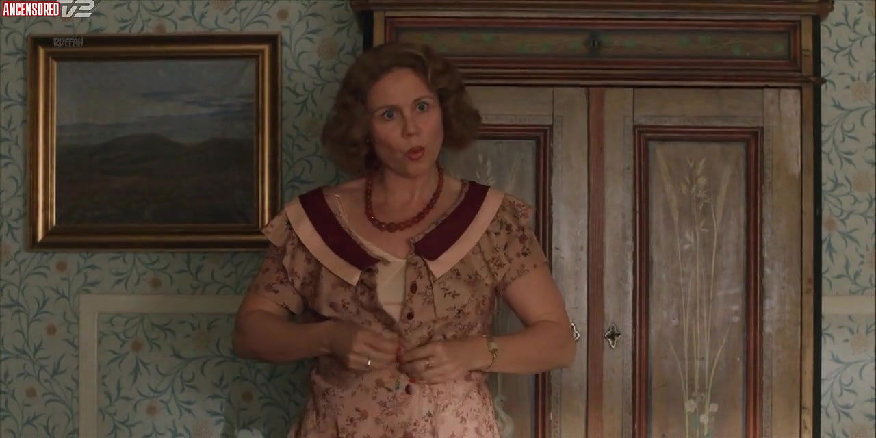 Anne Louise Hassing – Badehotellet