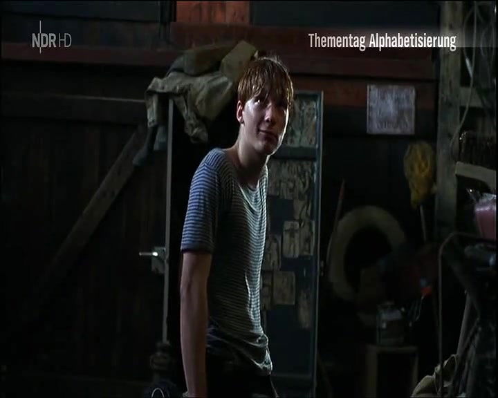 Anneke Kim Sarnau – Juls Freundin