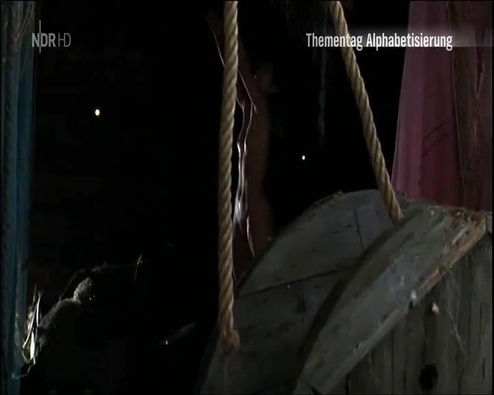 Anneke Kim Sarnau – Juls Freundin