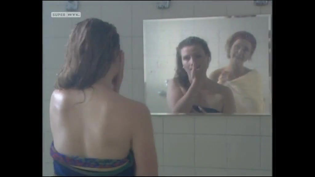 Annette Frier – Hinter Gittern Der Frauenknast