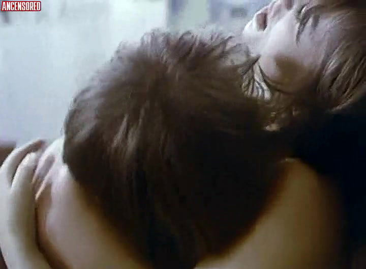 Annie Girardot – it rains in my village