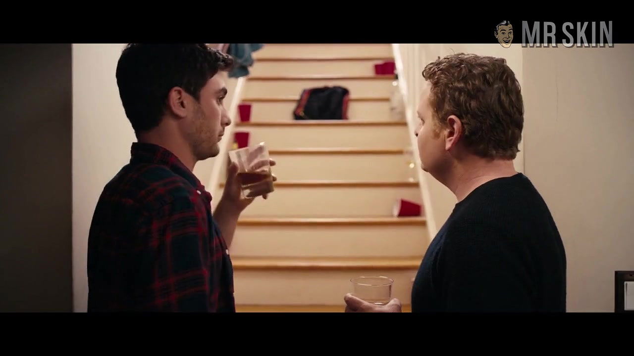 annie monroe – bad roomies