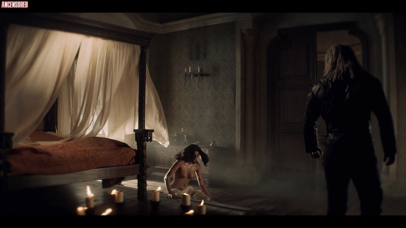 anya chalotra – the witcher