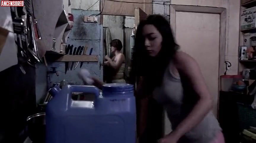 Ara Mina – menor de edad