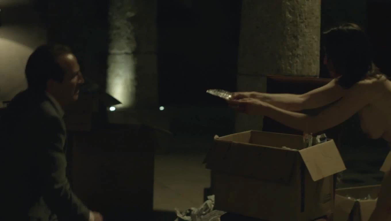 Ariadna Gil – aqui en la tierra