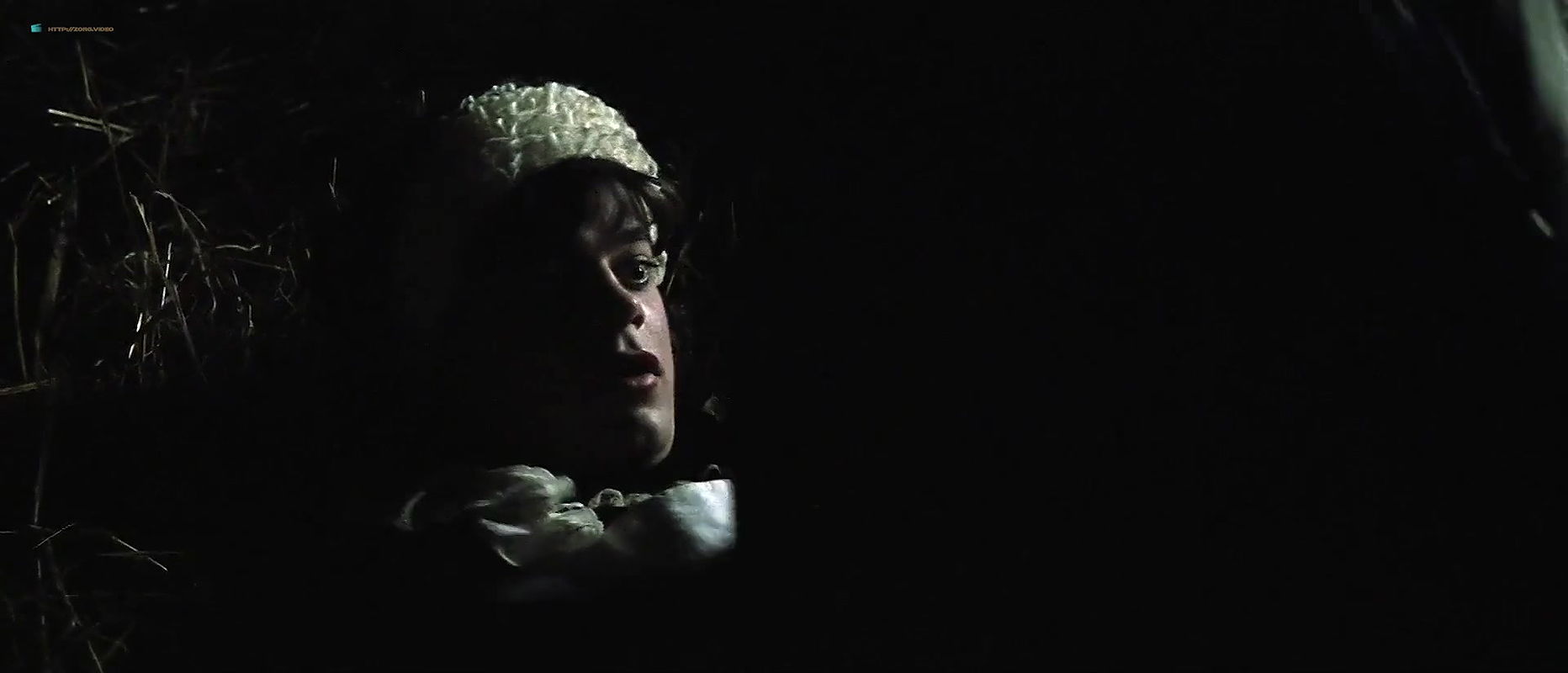 Ariadna Gil – Belle