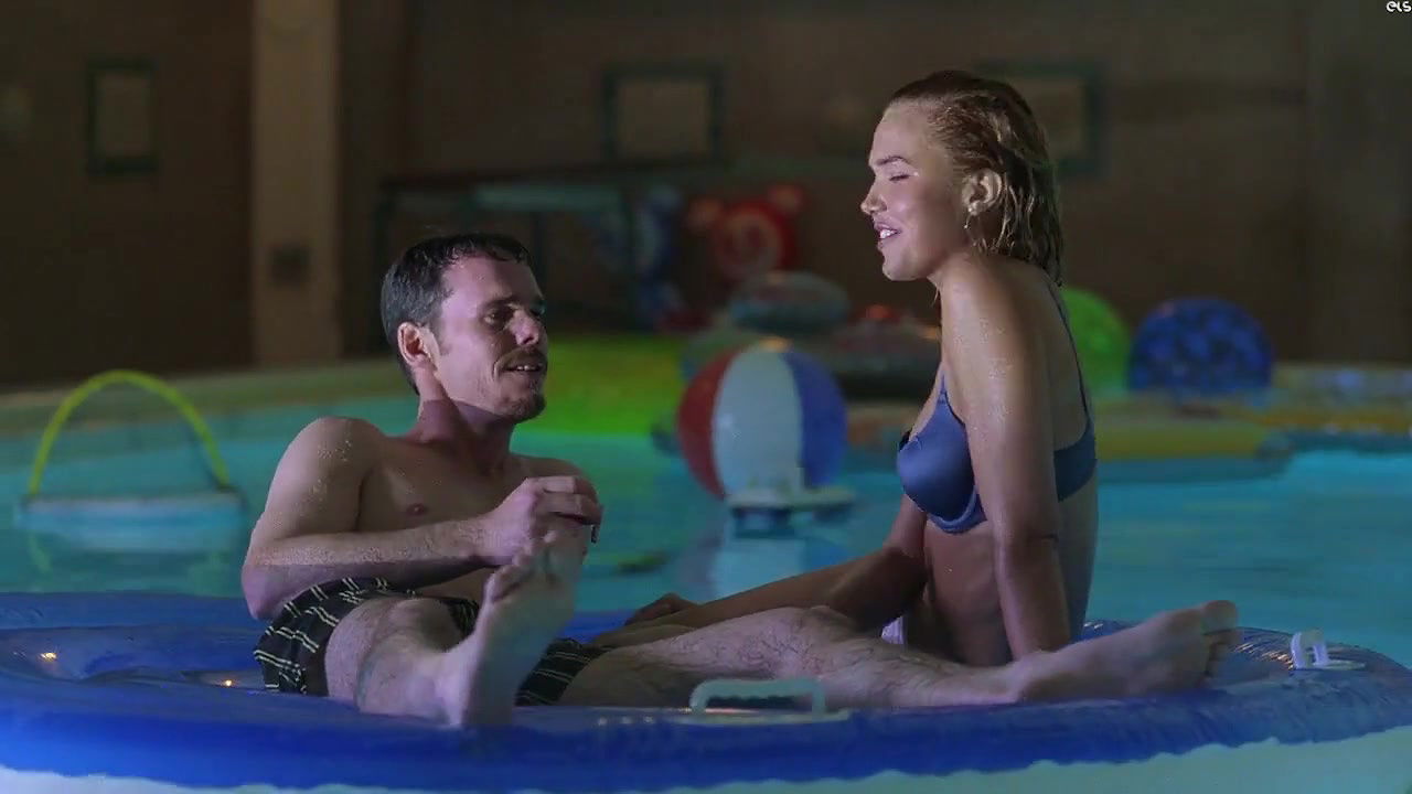 Arielle Kebbel – Entourage