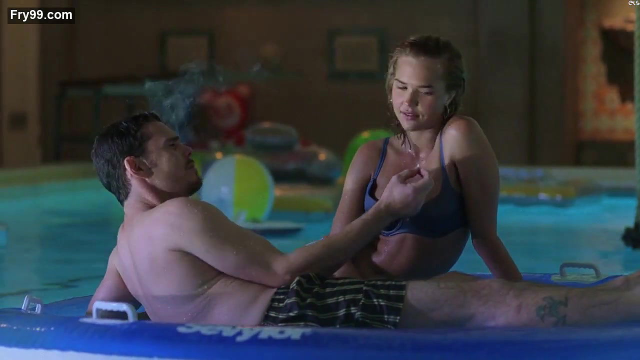 Arielle Kebbel – Entourage