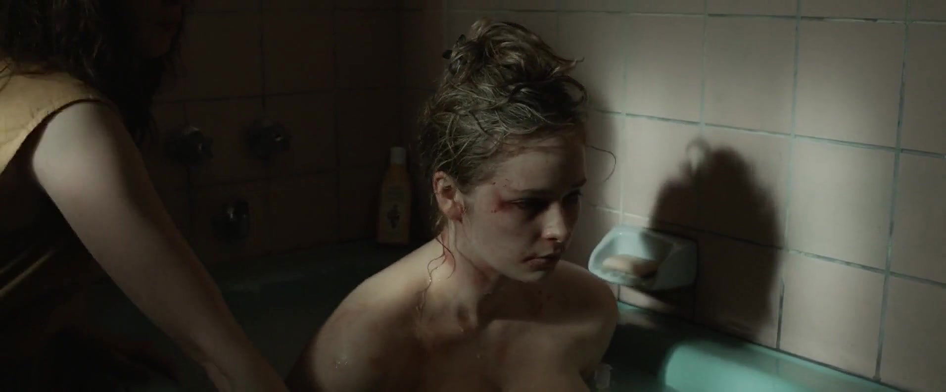 Ashleigh Cummings – hounds of love