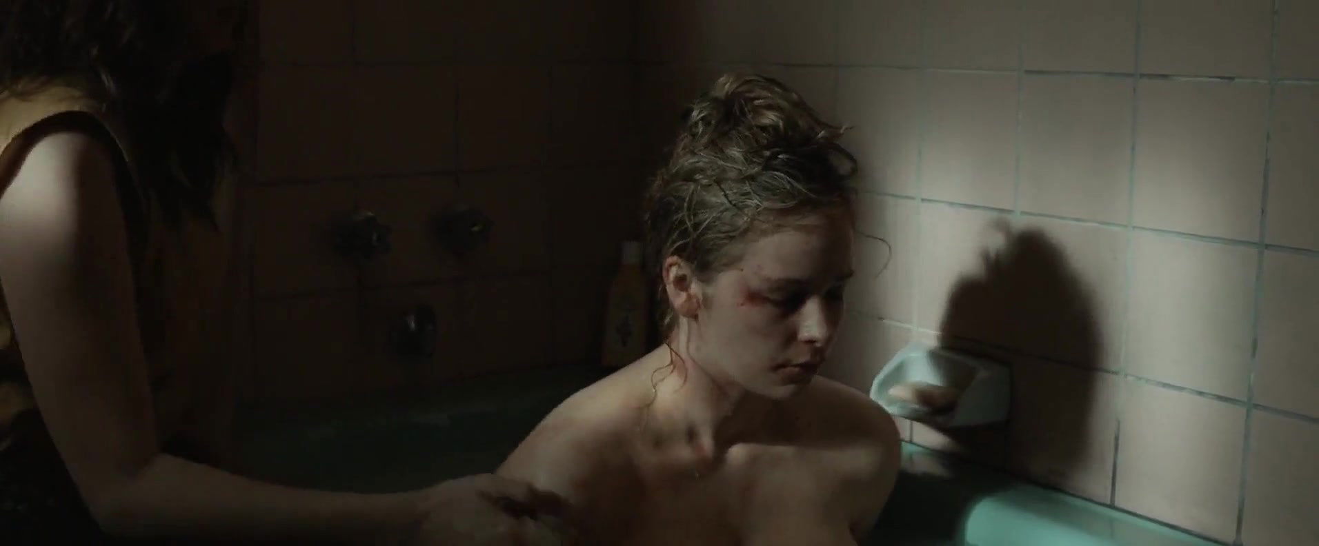 Ashleigh Cummings – hounds of love