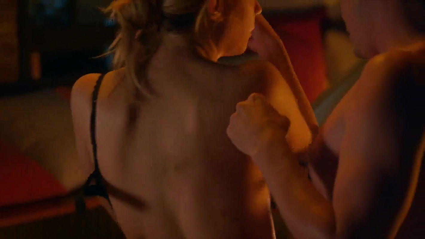 Ashley Benson – Pretty Little Liars