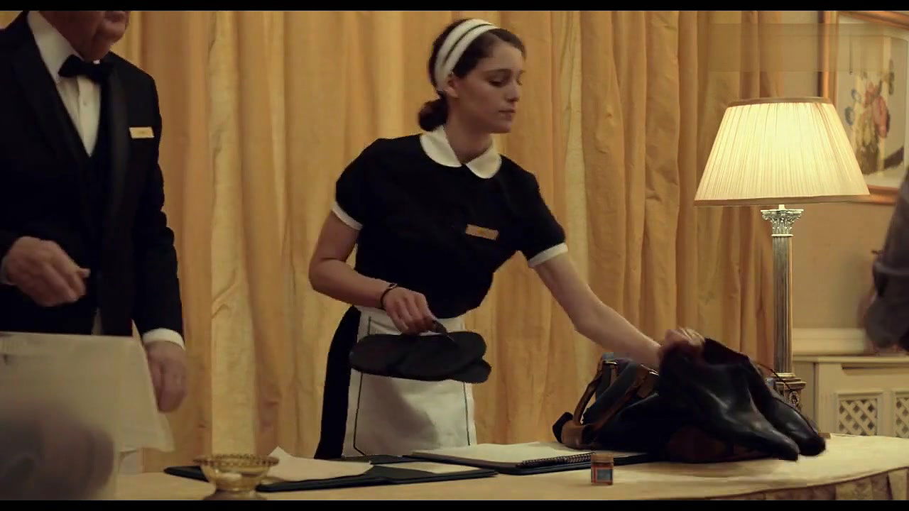 Ashley Jensen – the lobster