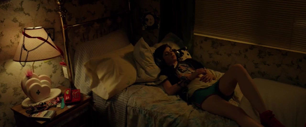 Ashley Rickards – At the Devil s Door