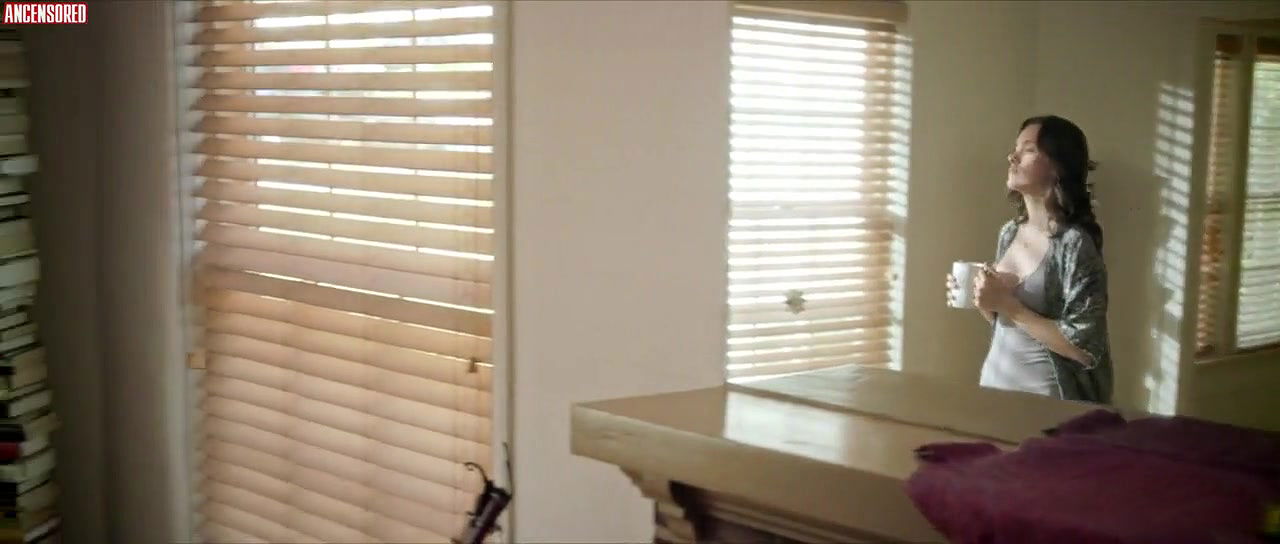 Ashlynn Yennie – variant