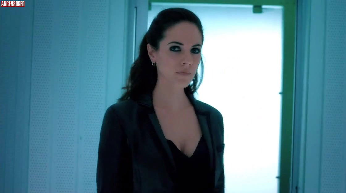 athena karkanis – Lost Girl