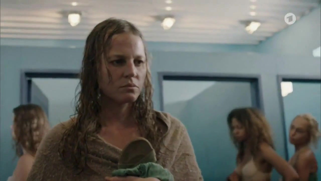 athena strates – aufbruch ins ungewisse