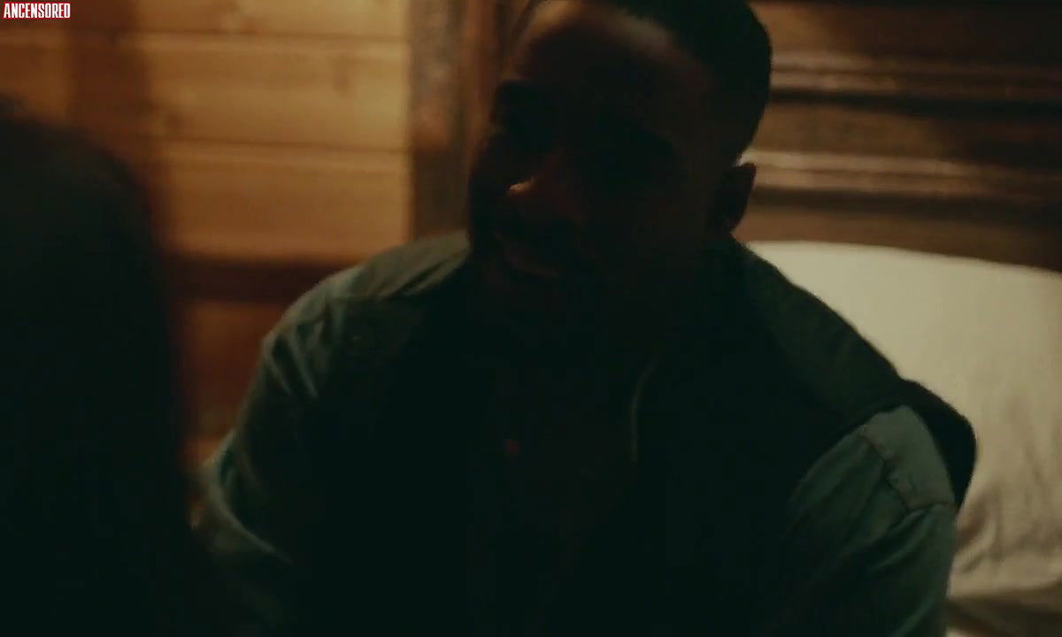 Aubrey Plaza – black bear