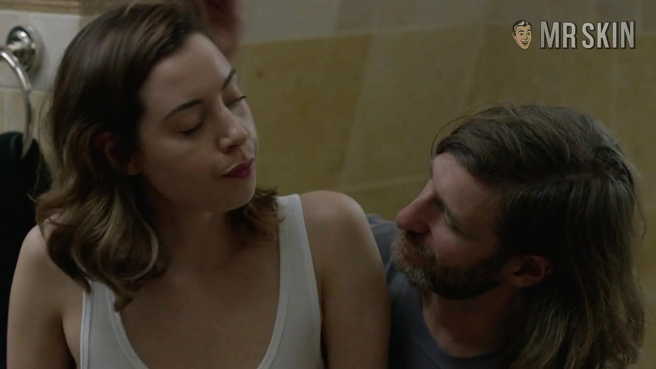 Aubrey Plaza – easy