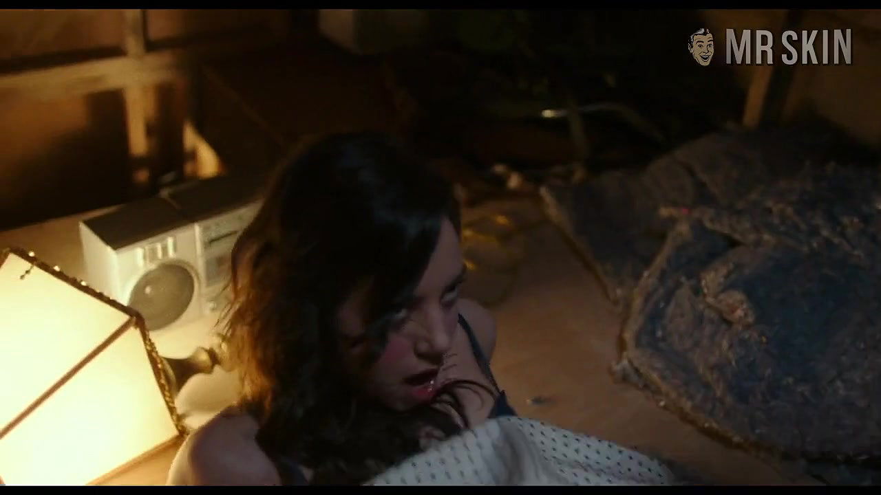 Aubrey Plaza – Life After Beth