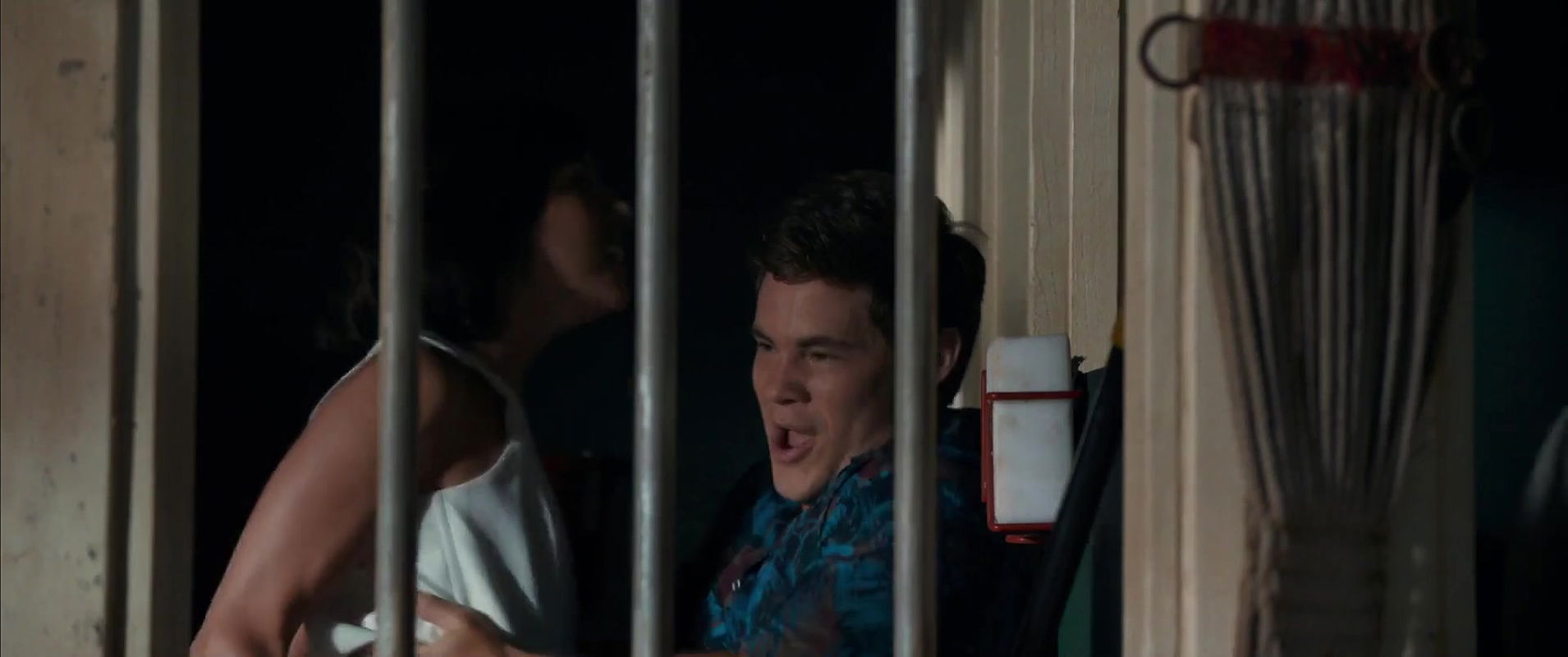 Aubrey Plaza – mike and dave need wedding dates