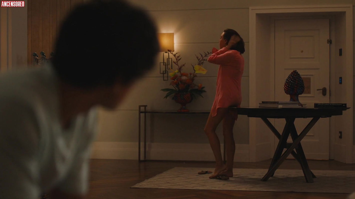 Aubrey Plaza – the white lotus