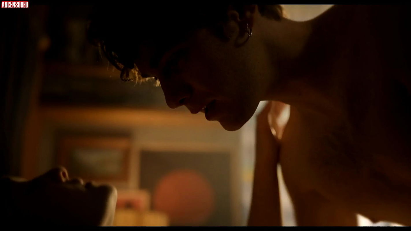 aurora giovinazzo – dog years