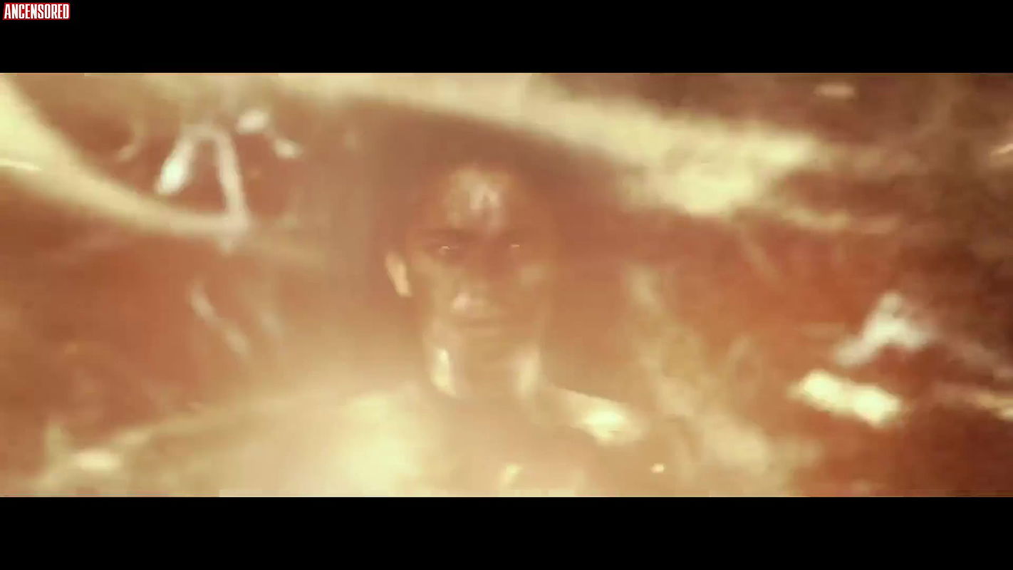 aurora giovinazzo – freaks out