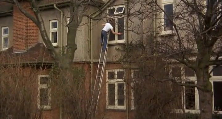 Ava Cadell – Confessions of a Window Cleaner