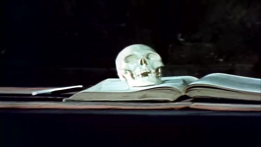 Bambi Allen – at orgy castle