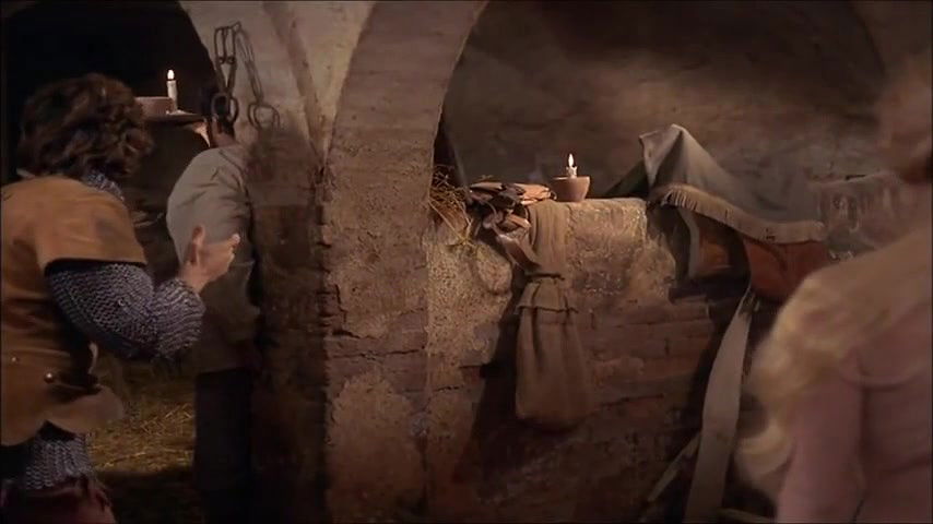 Barbara Bouchet – Una Cavalla tutta nuda