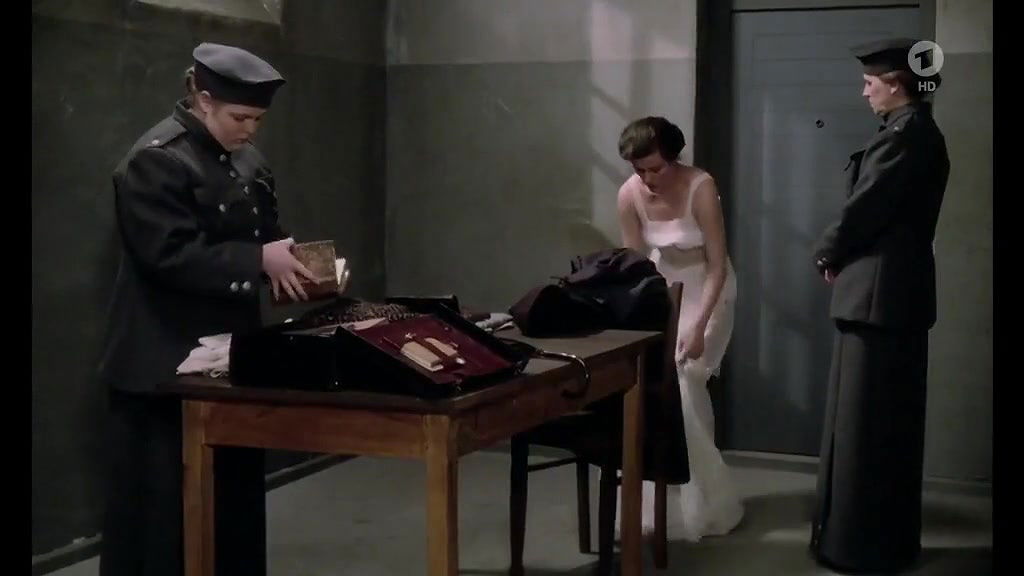 Barbara Sukowa – Rosa Luxemburg