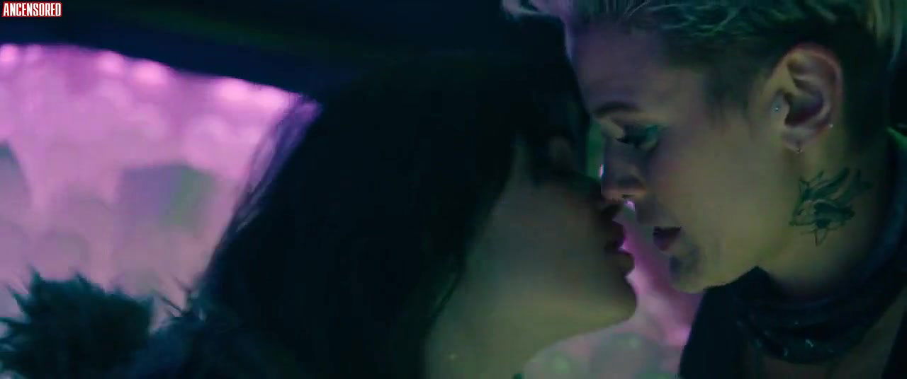 barbie ferreira – unpregnant