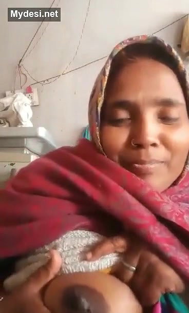 Desi village aunty sexy boobs