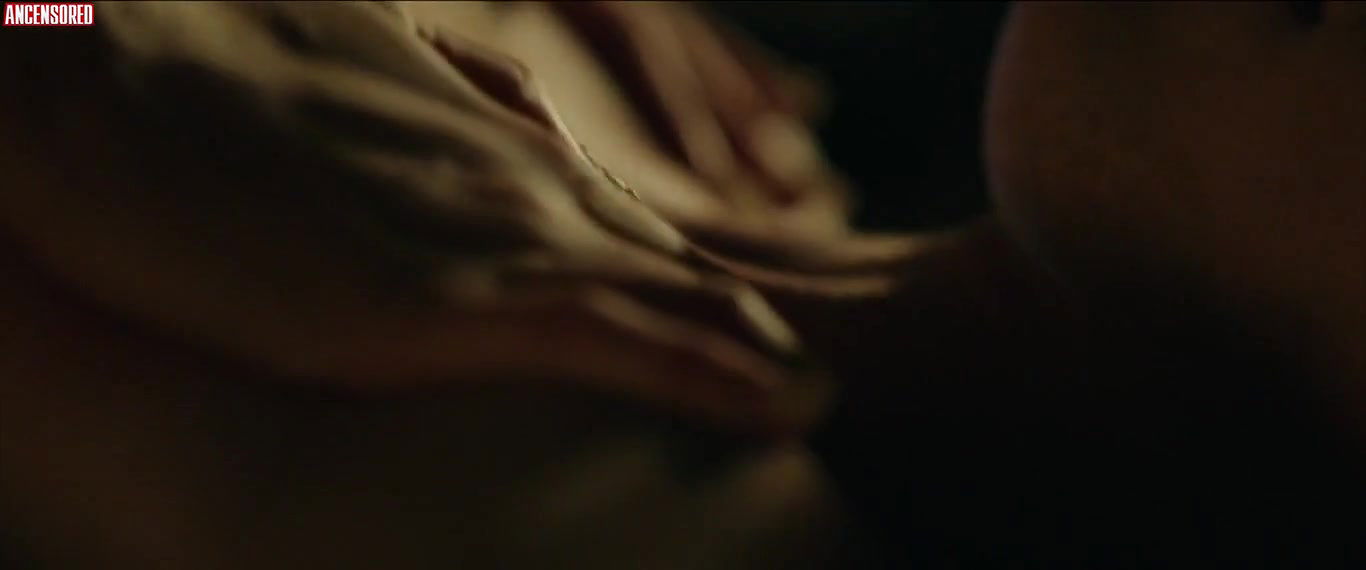 Bel Powley – wildling