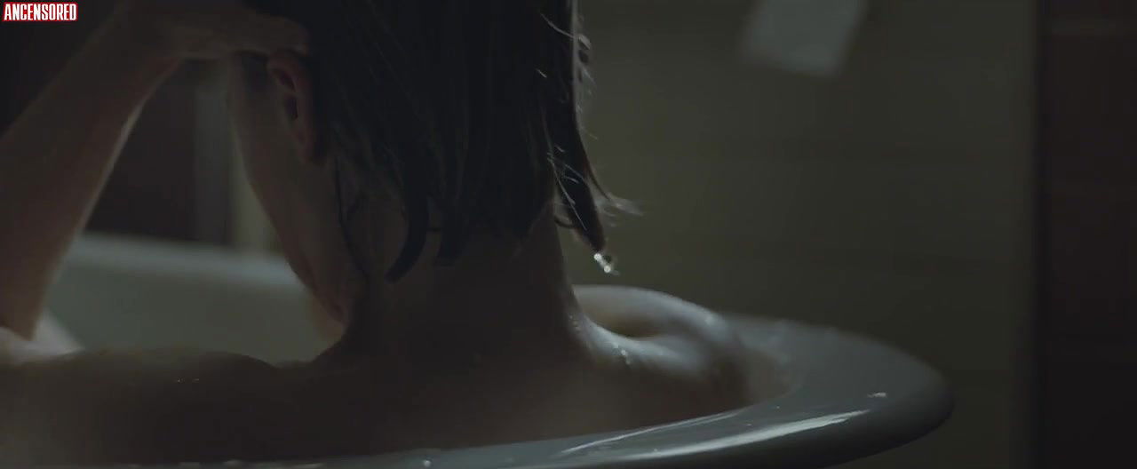 Bella Heathcote – relic