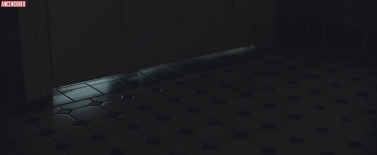 Bella Heathcote – relic