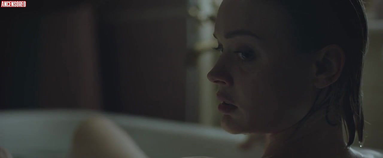 Bella Heathcote – relic