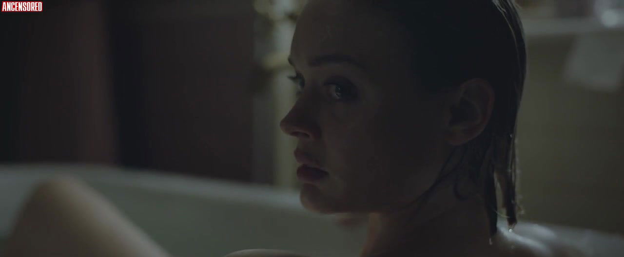 Bella Heathcote – relic