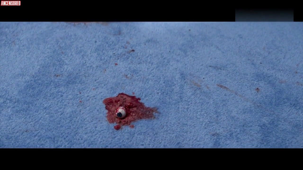 Bella Heathcote – The Neon Demon