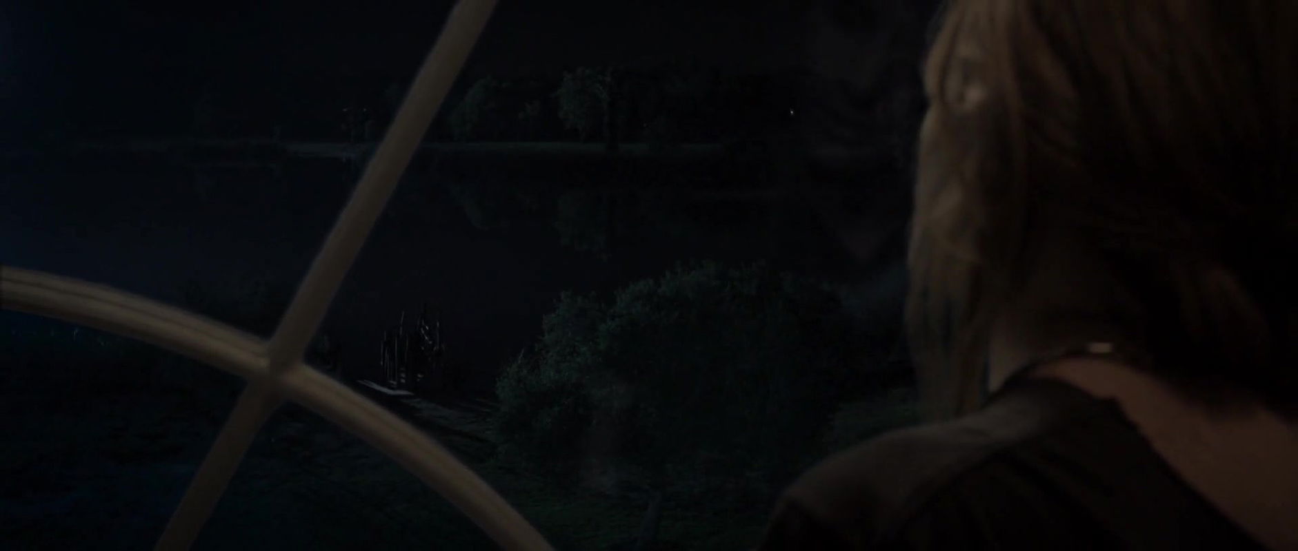 Bella Thorne – amityville the awakening