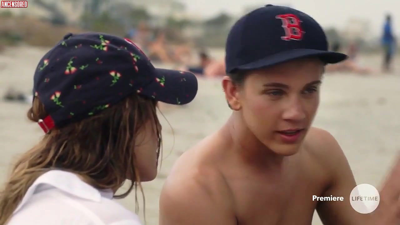 Bella Thorne – conrad michelle if words could kill